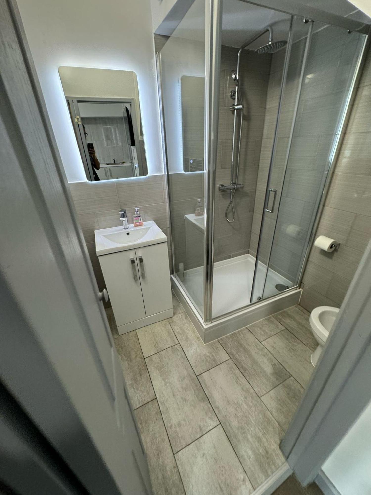 Willesden Green Budget Guesthouse London Eksteriør bilde