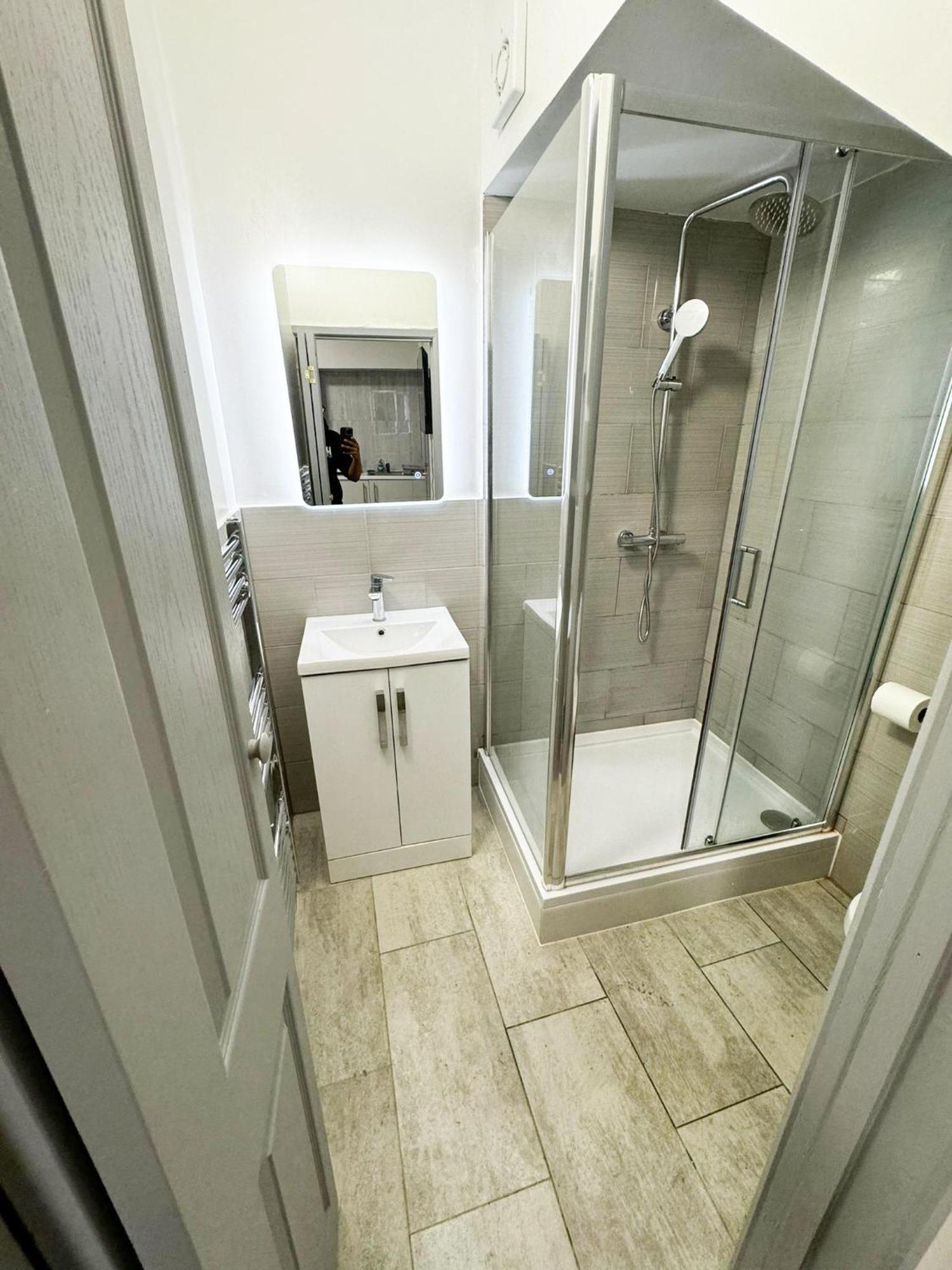 Willesden Green Budget Guesthouse London Eksteriør bilde